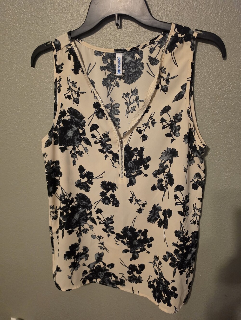 Jouica Sleeveless Floral Zip-Front Tank Top - Cream/Black